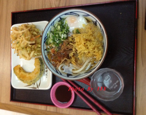 新奇事:丸龜製麵台灣1號店 哇!可以一去再去喲