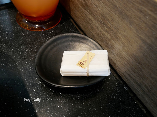 2020,Feb│旗津沙灘道酒店 In Young Hotel│走吧高雄住哪裡：高雄海景飯店 旗津度假住宿 看海發呆放鬆去