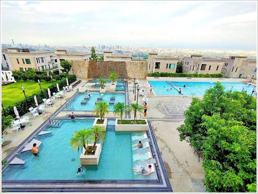 【台中住宿】清新溫泉飯店．房內湯屋+絕美夜景，親子度假好地方!