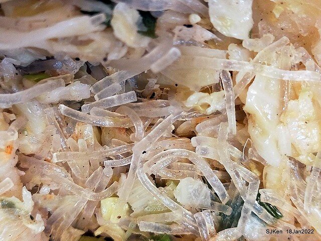 「江蘇菜盒店」(Fried leek & cabbagedumplings and Tofu roll store), Taipei, Taiwan, SJKen, Jan 18, 2022.