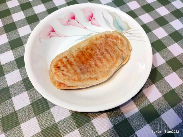 「江蘇菜盒店」(Fried leek & cabbagedumplings and Tofu roll store), Taipei, Taiwan, SJKen, Jan 18, 2022.