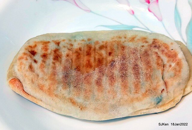 「江蘇菜盒店」(Fried leek & cabbagedumplings and Tofu roll store), Taipei, Taiwan, SJKen, Jan 18, 2022.