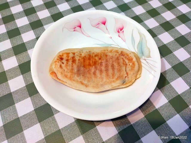 「江蘇菜盒店」(Fried leek & cabbagedumplings and Tofu roll store), Taipei, Taiwan, SJKen, Jan 18, 2022.