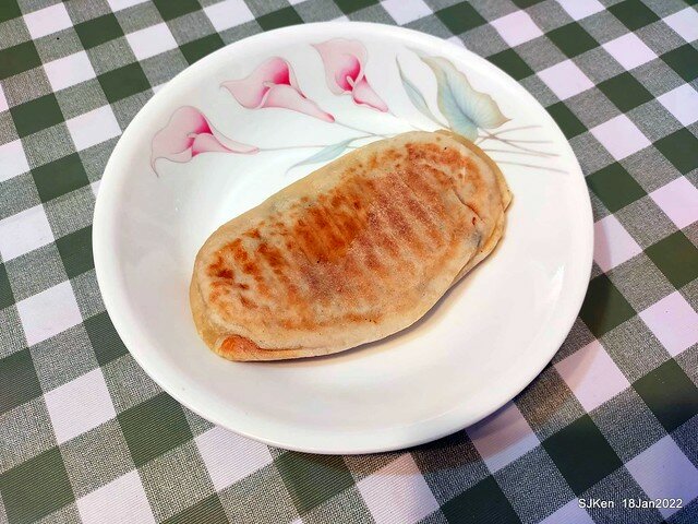 「江蘇菜盒店」(Fried leek & cabbagedumplings and Tofu roll store), Taipei, Taiwan, SJKen, Jan 18, 2022.