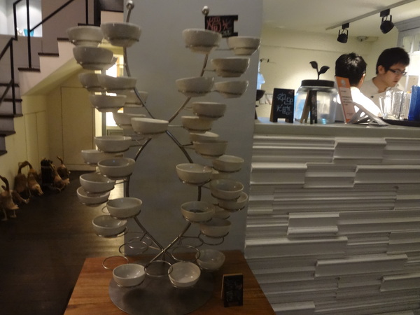 宇宙天堂 Paradise Space：1020126[官本金文愛台灣]宇宙天堂Paradise Space讓您的小宇宙無限爆發因為食物超好吃與美麗的歐洲風格