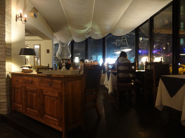 宇宙天堂 Paradise Space：1020126[官本金文愛台灣]宇宙天堂Paradise Space讓您的小宇宙無限爆發因為食物超好吃與美麗的歐洲風格