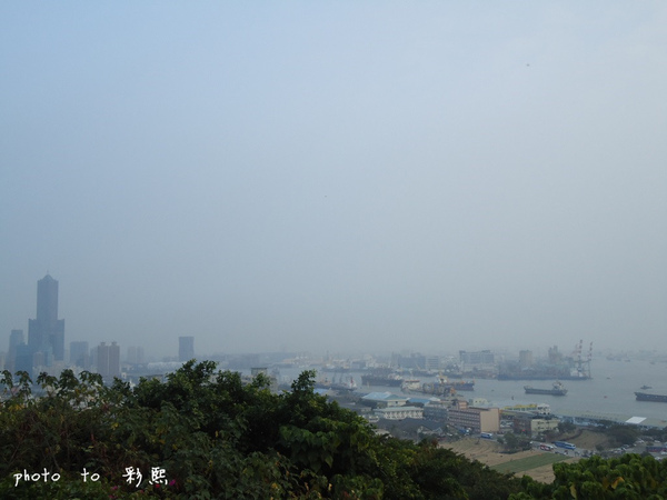 壽山忠烈祠LOVE觀景台：【高雄。鼓山】 高雄忠烈祠~LOVE觀景台