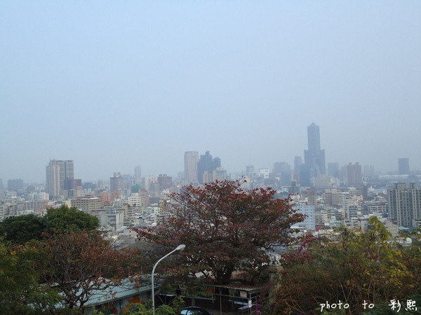 壽山忠烈祠LOVE觀景台：【高雄。鼓山】 高雄忠烈祠~LOVE觀景台