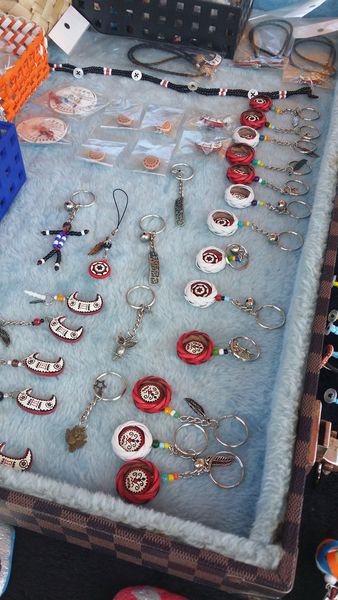 {夢想國度❤蘭嶼}四天三夜DAY1亞比亞民宿/椰油村加油/四季牛肉麵/環島一圈/地下屋導覽/聖恩炒羊肉/夜間角鴞導覽/