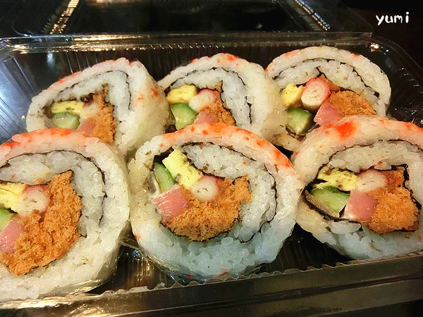 阿裕壽司:【台中食記】N訪→不排隊吃不到~超平價壽司&生魚片讓你回味無窮@阿裕壽司 阿裕壽司:【台中食記】N訪→不排隊吃不到~超平價壽司&生魚片讓你回味無窮@阿裕壽司