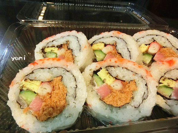 阿裕壽司:【台中食記】N訪→不排隊吃不到~超平價壽司&生魚片讓你回味無窮@阿裕壽司 阿裕壽司:【台中食記】N訪→不排隊吃不到~超平價壽司&生魚片讓你回味無窮@阿裕壽司