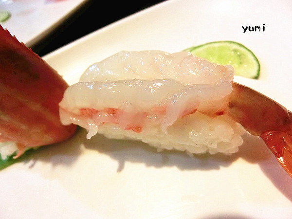 阿裕壽司:【台中食記】N訪→不排隊吃不到~超平價壽司&生魚片讓你回味無窮@阿裕壽司 阿裕壽司:【台中食記】N訪→不排隊吃不到~超平價壽司&生魚片讓你回味無窮@阿裕壽司