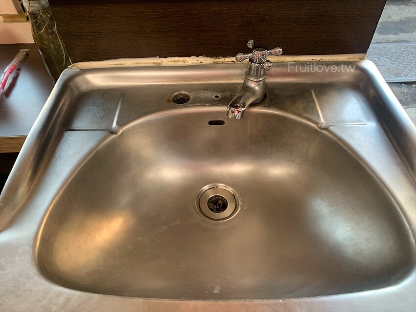 非常香臭豆腐⟩台中南區美食，台中臭豆腐推薦，在地人氣臭豆腐，一開店饕客不間斷，臭豆腐+麵線糊美味的下午茶套餐 @果果愛Fruitlove