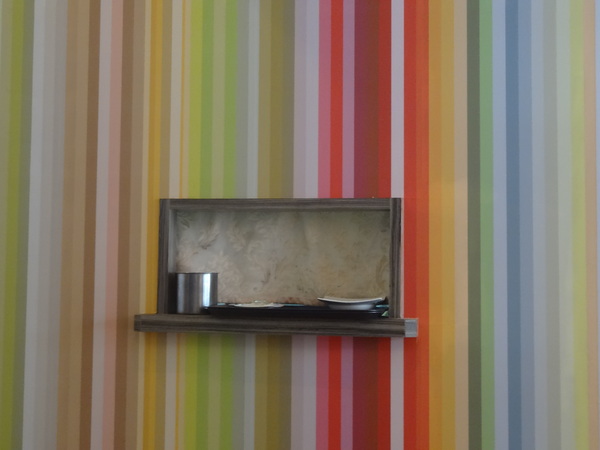 西納小街：1020711[官本金文愛台灣]西納小街與可愛的小熊來到童話般世界在彩虹步道上一起用餐