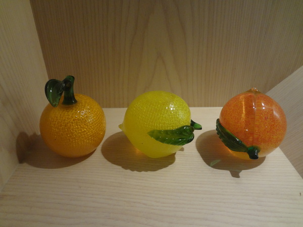 西納小街：1020711[官本金文愛台灣]西納小街與可愛的小熊來到童話般世界在彩虹步道上一起用餐