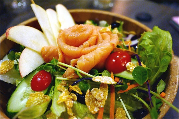 Tutti Cafe圖比咖啡創意早午餐：【Tutti Cafe圖比咖啡創意早午餐】松江南京站CP值美食，中西日敲出驚喜好滋味