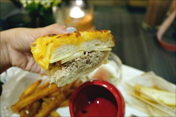 Tutti Cafe圖比咖啡創意早午餐：【Tutti Cafe圖比咖啡創意早午餐】松江南京站CP值美食，中西日敲出驚喜好滋味