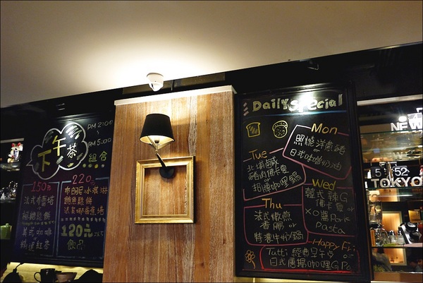 Tutti Cafe圖比咖啡創意早午餐：【Tutti Cafe圖比咖啡創意早午餐】松江南京站CP值美食，中西日敲出驚喜好滋味