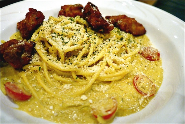 Tutti Cafe圖比咖啡創意早午餐：【Tutti Cafe圖比咖啡創意早午餐】松江南京站CP值美食，中西日敲出驚喜好滋味