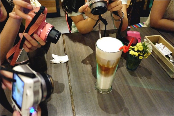 Tutti Cafe圖比咖啡創意早午餐：【Tutti Cafe圖比咖啡創意早午餐】松江南京站CP值美食，中西日敲出驚喜好滋味