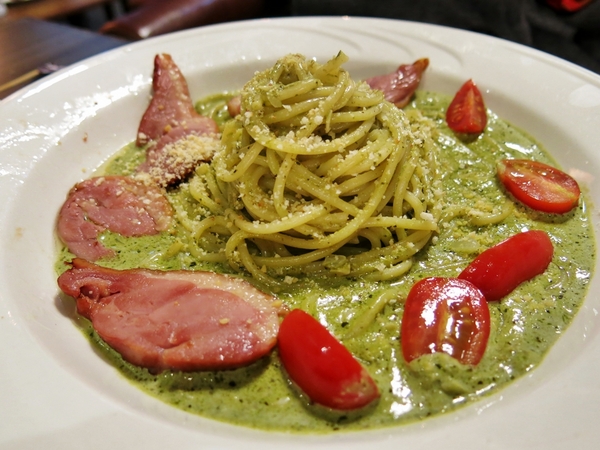 Tutti Cafe圖比咖啡創意早午餐：【捷運松江南京】喝泰迪熊咖啡，吃創意早午餐 — Tutti Cafe圖比咖啡