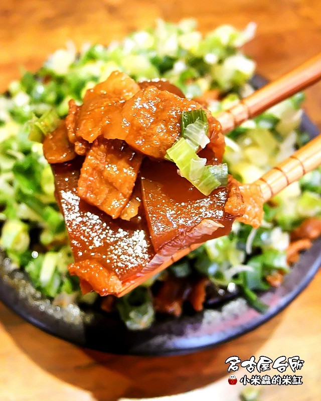 【捷運雙連站】名古屋台所~巷弄裡的排隊美食,超厚日式漢堡排令人讚賞,終於吃到了手羽先(炸雞翅)!!