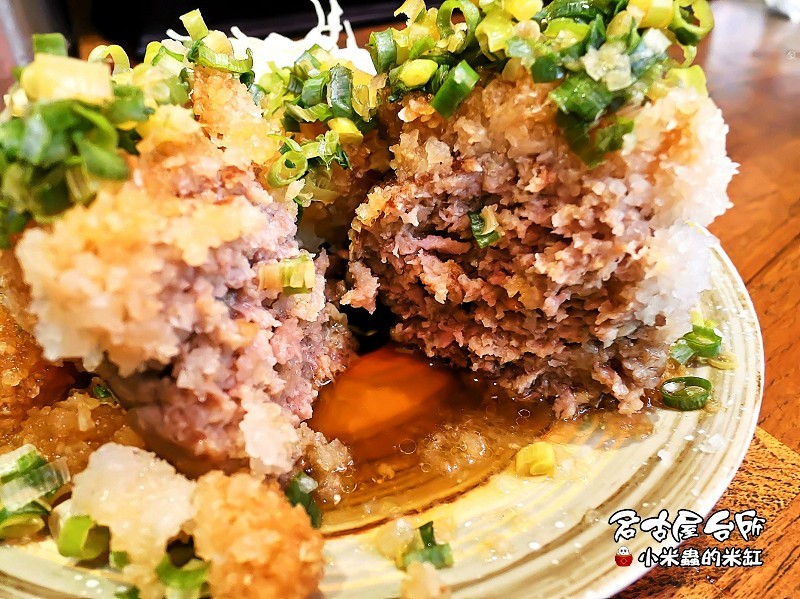 【捷運雙連站】名古屋台所~巷弄裡的排隊美食,超厚日式漢堡排令人讚賞,終於吃到了手羽先(炸雞翅)!!