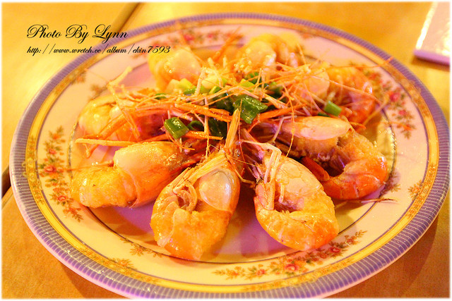 快來！蝦兒活跳跳×新鮮蝦子在這裡【黃金海岸活蝦之家】台中店