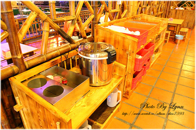 快來！蝦兒活跳跳×新鮮蝦子在這裡【黃金海岸活蝦之家】台中店