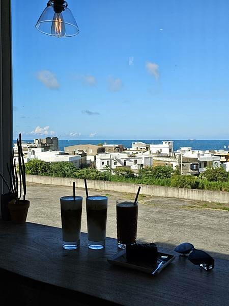 (胖樺食記)石門推薦景觀咖啡廳「白日夢Tea & Cafe」