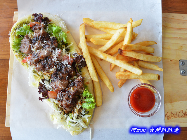 <台中北區>食記:熊抱尼克~口感多層次的牛小排墨西哥烤餅