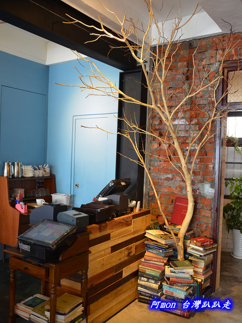 <台中北區>食記:熊抱尼克~口感多層次的牛小排墨西哥烤餅