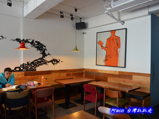 <台中北區>食記:熊抱尼克~口感多層次的牛小排墨西哥烤餅