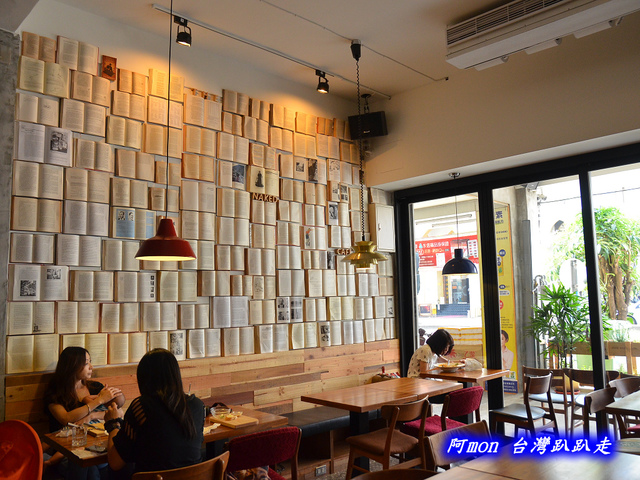 <台中北區>食記:熊抱尼克~口感多層次的牛小排墨西哥烤餅