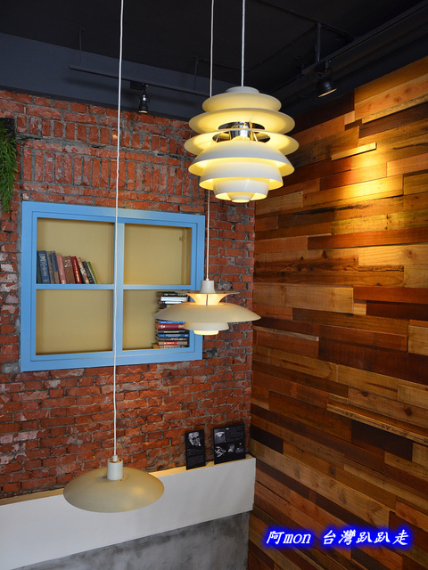 <台中北區>食記:熊抱尼克~口感多層次的牛小排墨西哥烤餅