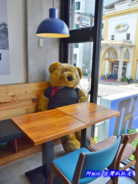 <台中北區>食記:熊抱尼克~口感多層次的牛小排墨西哥烤餅