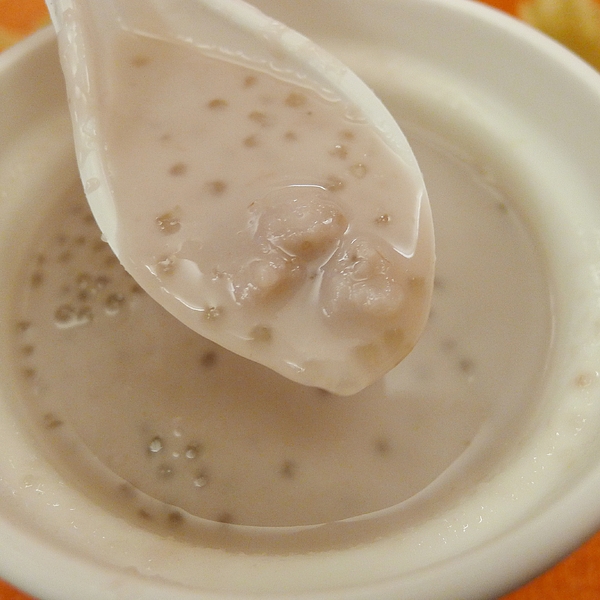 鳳荷三鮮：新竹_！oO0鳳荷三鮮0Oo！_中國風評價乾淨店，也能喝到拉花的紫米粥！？