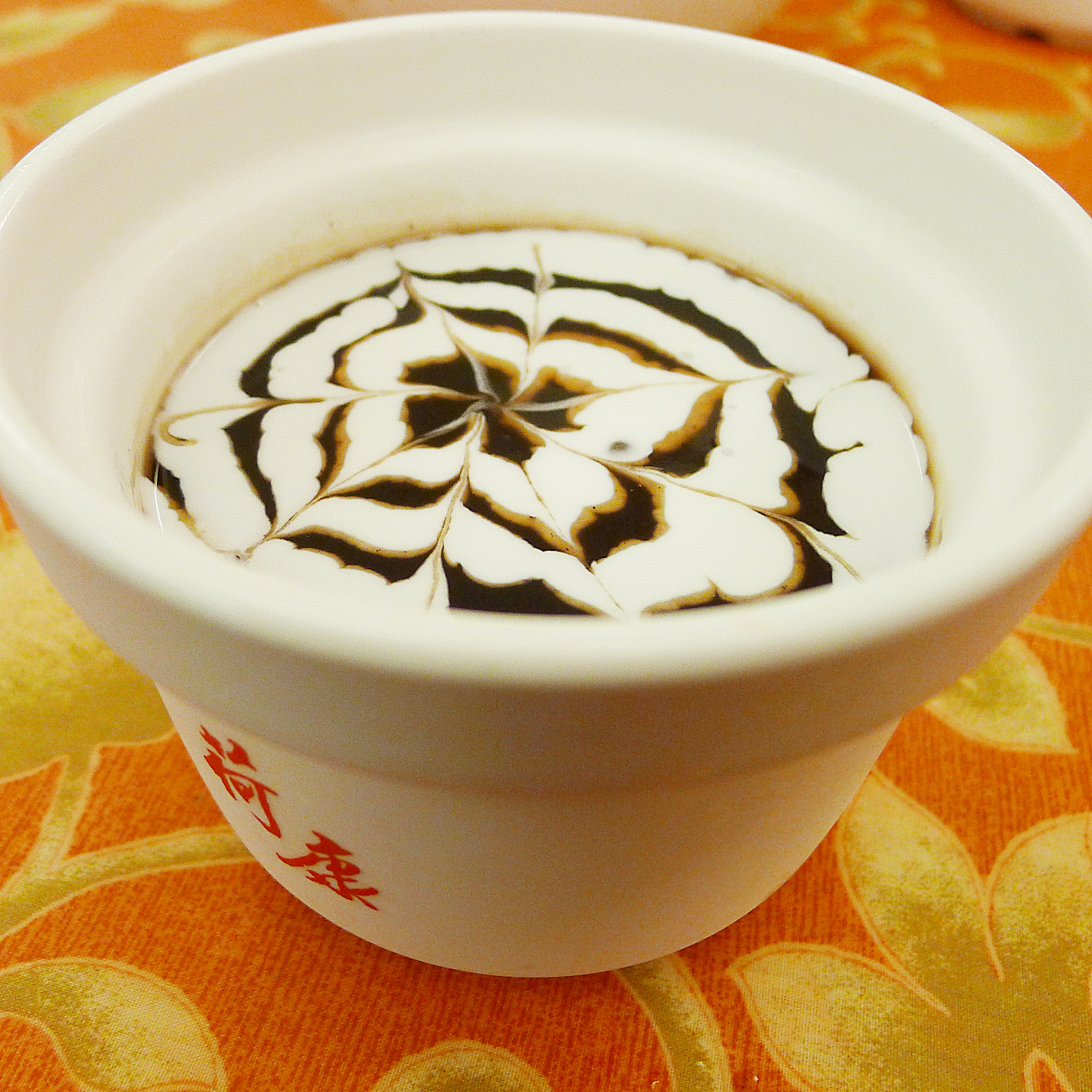 新竹_！oO0鳳荷三鮮0Oo！_中國風評價乾淨店，也能喝到拉花的紫米粥！？