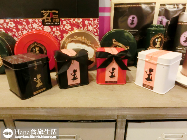 【廠商合作】Queen Coffee | 耶誕歡樂粉紅雙人套餐 特製草莓鬆餅 粉紅醬雞塊義大利麵 奢華風格的蘆洲下午茶