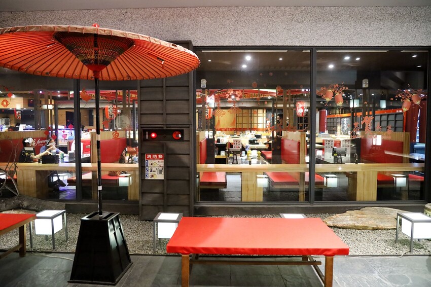 享受高品質的迴轉壽司，台中的大漁迴轉壽司大墩南店在黑鮪魚季提供超乎想像的新鮮美味，每一片壽司都是藝術品，每一口都是對味蕾的極致呵護！