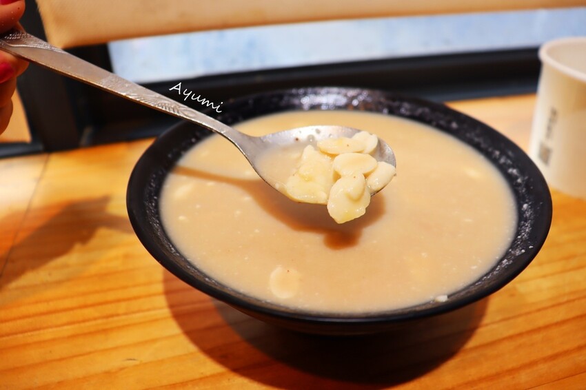 [台南甜品推薦]傳統古早味甜品冰店－莊子土豆仁湯/花生仁湯/