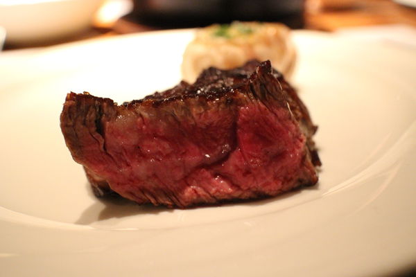 Ｓ【食記．西式】聖誕快樂－教父牛排Dannys Steakhouse