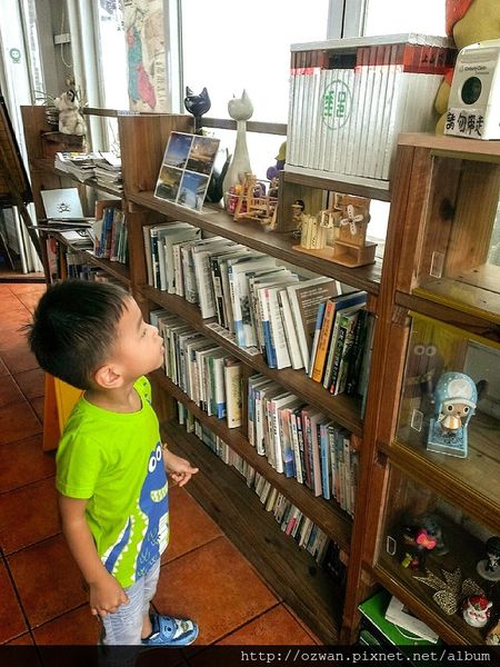 [吃喝]上山閱讀。