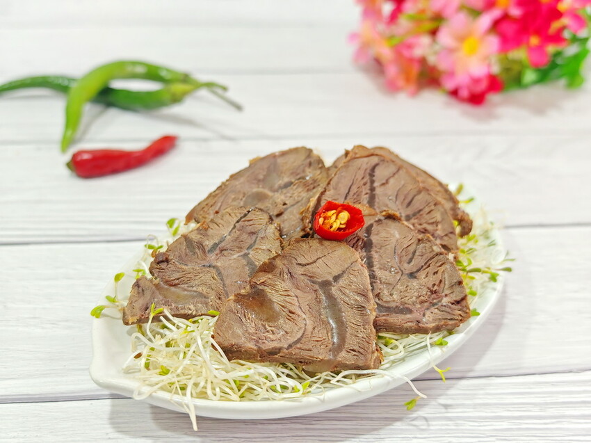 【宅配美食推薦】團圓必吃寓意滿滿「黑竹園」滷味,財源滾滾,升官發財,健康長壽. - 老爺爺與小老婆