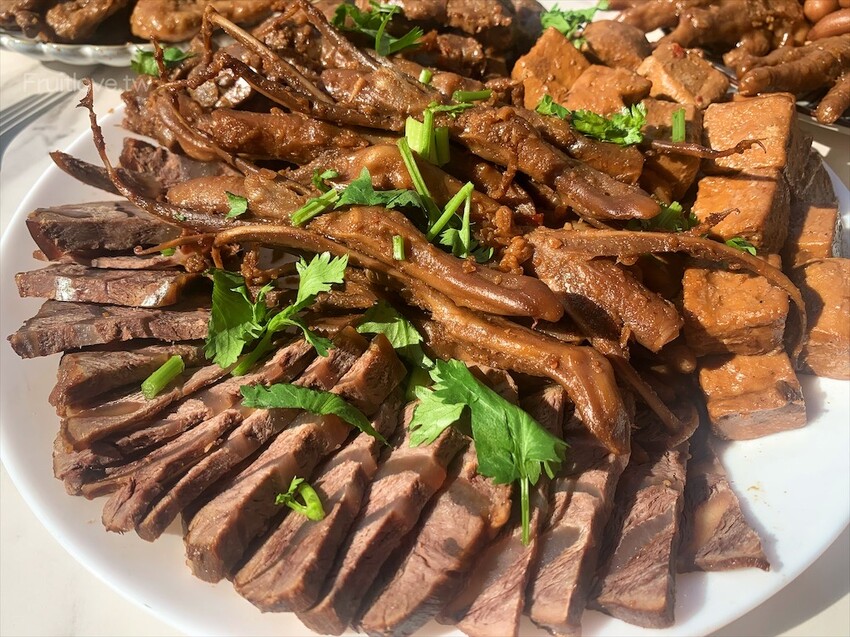 黑竹園雞腳凍-宅配美食⟩員林必吃冰鎮滷味,下酒菜、追劇必備的熱門8款滷味入味又涮嘴,台中、彰化員林伴手禮推薦 @果果愛Fruitlove