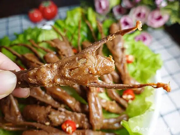 黑竹園滷鴨舌-員林黑竹園雞腳凍 (4).jpg 黑竹園滷鴨舌-員林黑竹園雞腳凍 (4).jpg