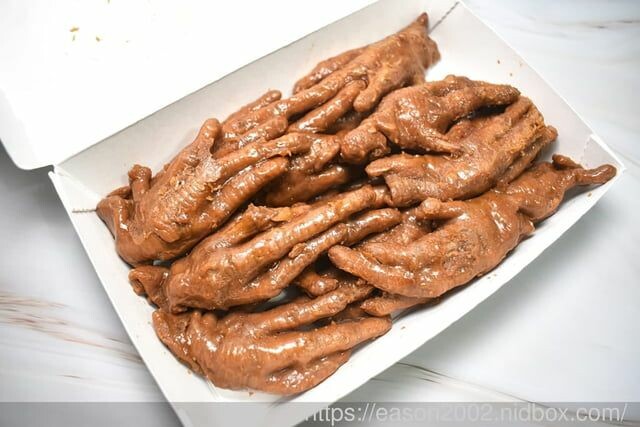 宅配美食 | 黑竹園滷味雞腳凍 獨門滷味秘方 傳承四十年的老滷汁 不添加任何防腐劑 香鹹入味又唰嘴 - 就是這樣。吃喝玩樂。愛漂亮部落格 - FashionGuide 華人時尚專業評鑑
