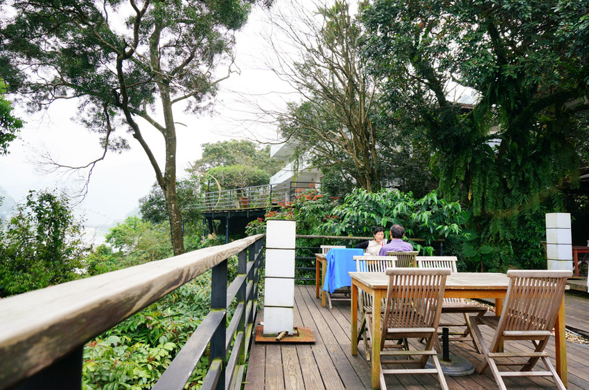 La Villa Wulai 新店烏來，燕子湖湖畔景觀餐廳，人氣質感咖啡館推薦。
