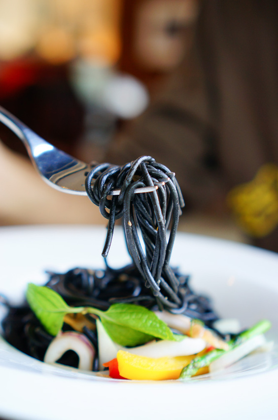 La Villa Wulai 新店烏來，燕子湖湖畔景觀餐廳，人氣質感咖啡館推薦。