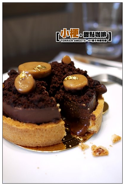 【台中甜溜食記】小梗甜點咖啡：輕柔雲朵舒芙蕾蛋糕~美味不再稍縱即逝